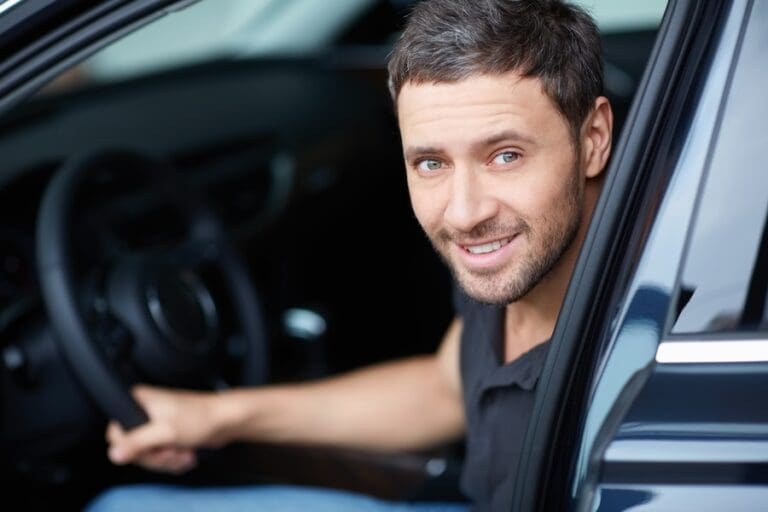 Assurance auto : guide pratique avec notre courtier en assurance à Hainaut